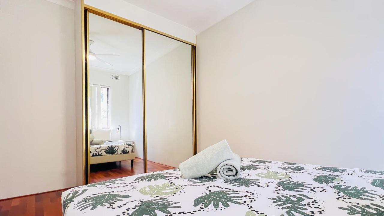 Carlton 3 Beds Unit - Free Parking Apartman Sydney Kültér fotó